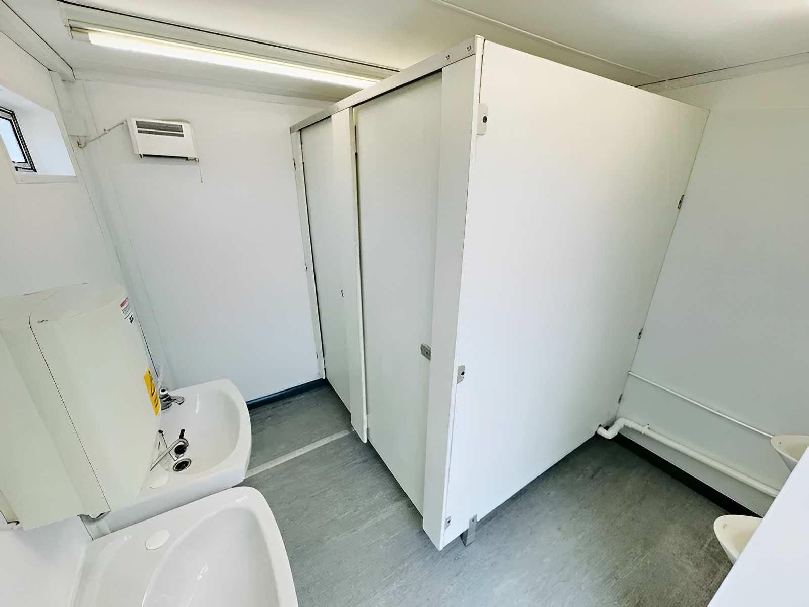 12 x 9ft Anti Vandal 2 + 1 Toilet Block - Image 3