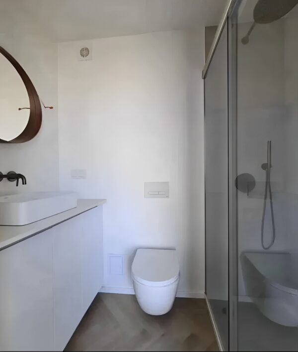 Custom 40ft Shipping Container House - Image 6