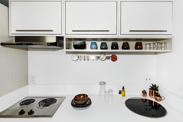 Fully Equipped 20ft Shipping Container Home - Image 8
